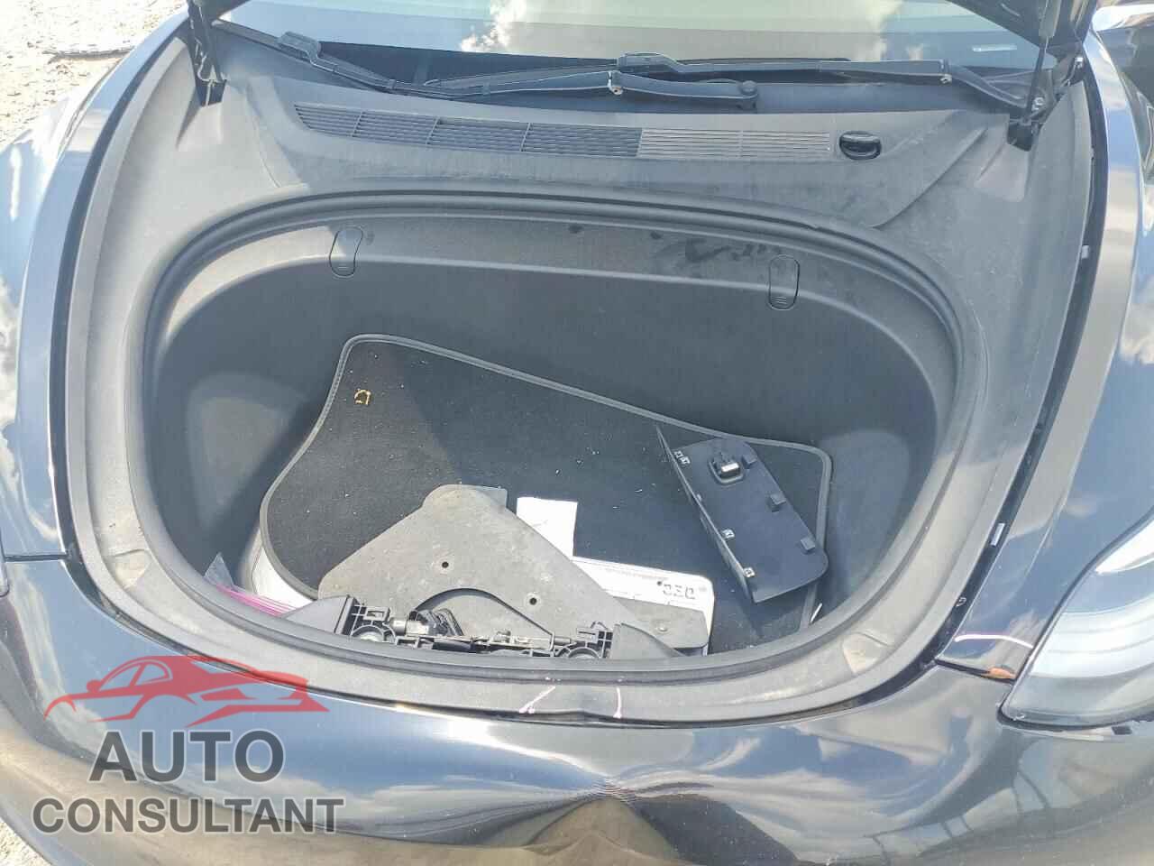TESLA MODEL 3 2018 - 5YJ3E1EA7JF173524