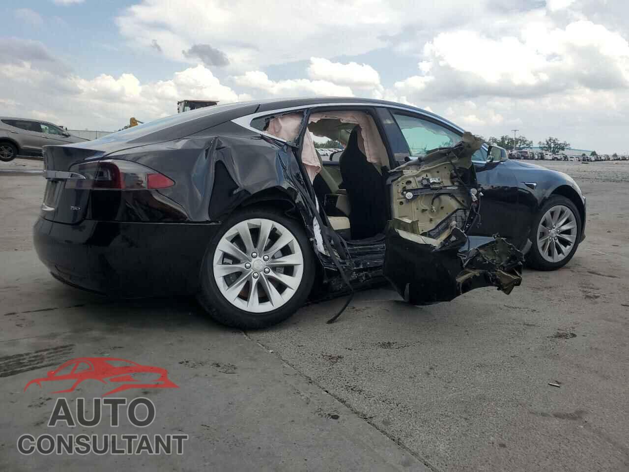 TESLA MODEL S 2018 - 5YJSA1E29JF296905