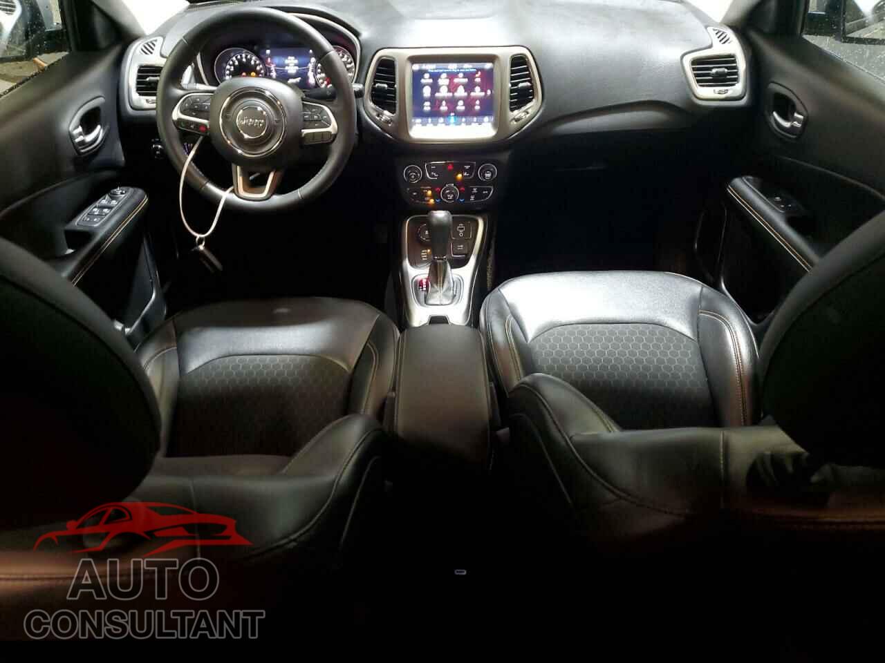 JEEP COMPASS 2018 - 3C4NJDBB5JT332061