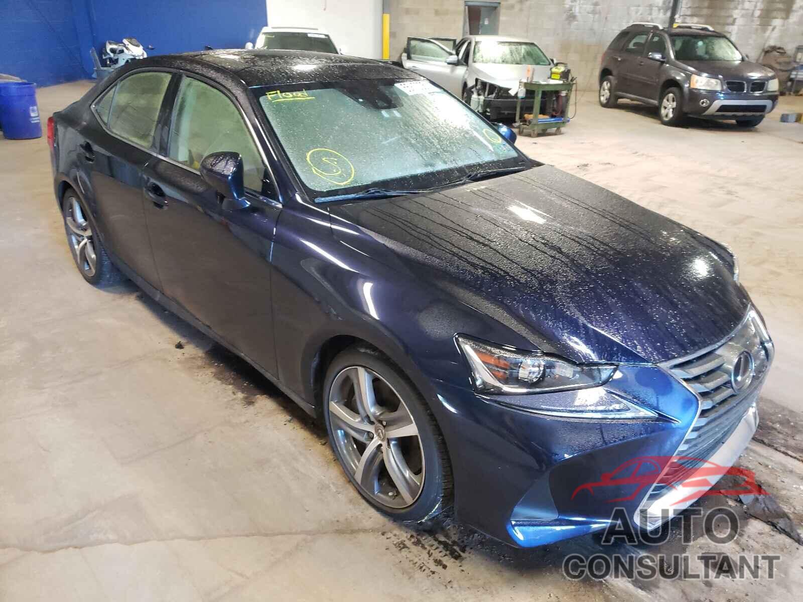 LEXUS IS 2018 - JTHC81D28J5027716