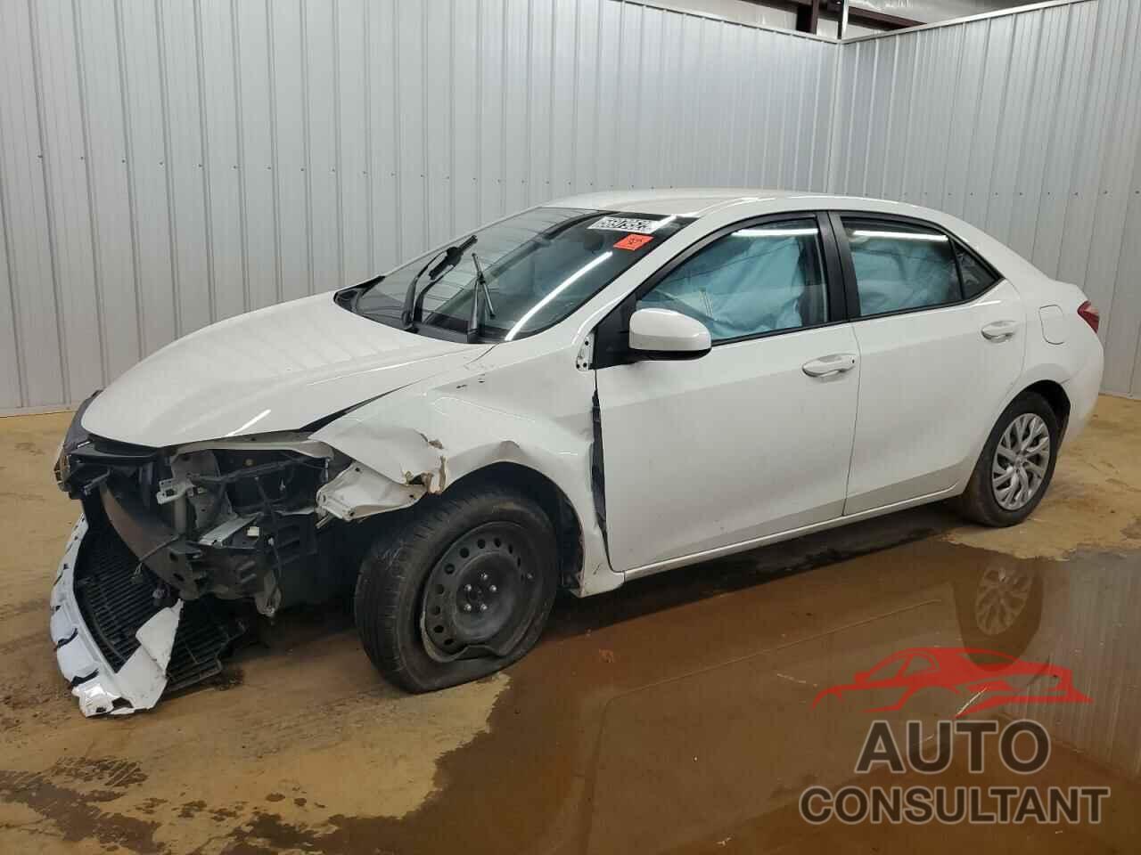 TOYOTA COROLLA 2018 - 5YFBURHE8JP820819