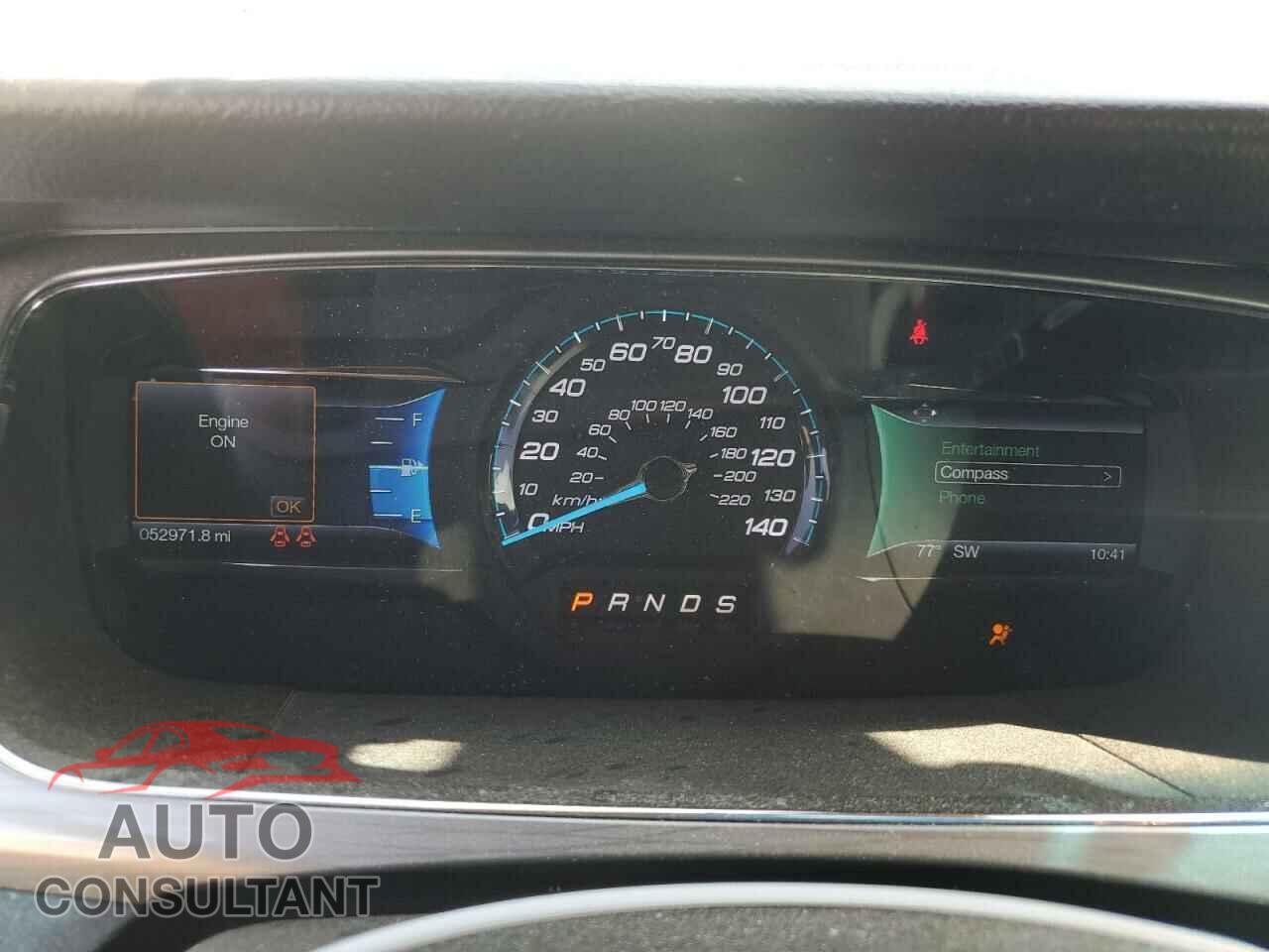 FORD TAURUS 2017 - 1FAHP2E86HG110505