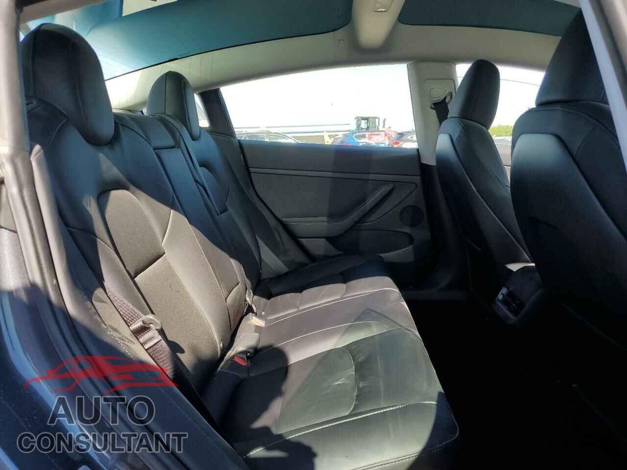 TESLA MODEL 3 2023 - 5YJ3E1EA8PF653418