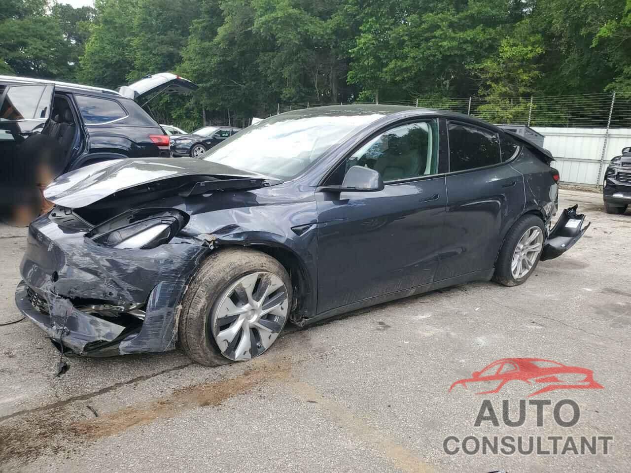 TESLA MODEL Y 2024 - 7SAYGDEE7RA271520