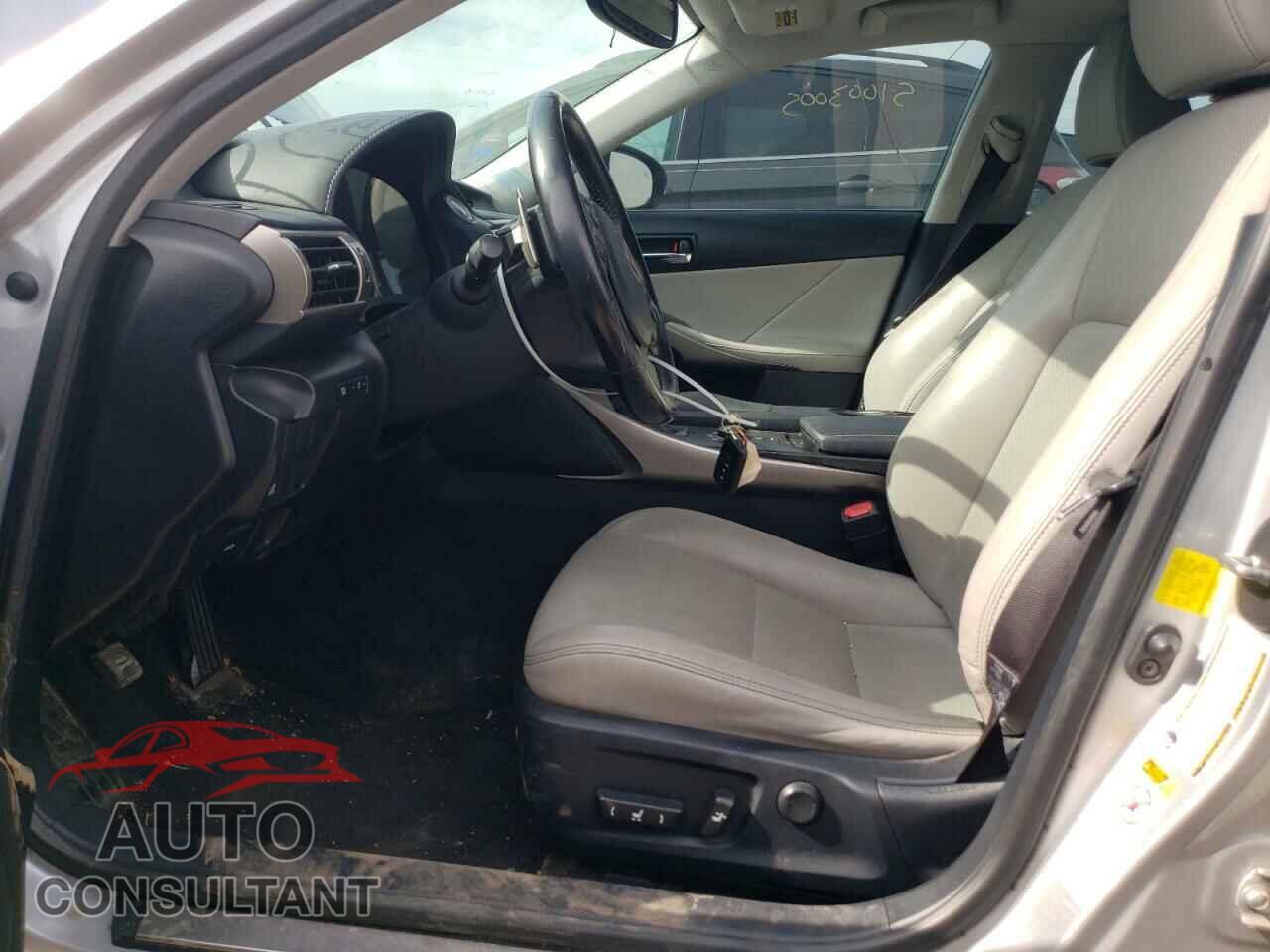 LEXUS IS 2015 - JTHCF1D23F5029676