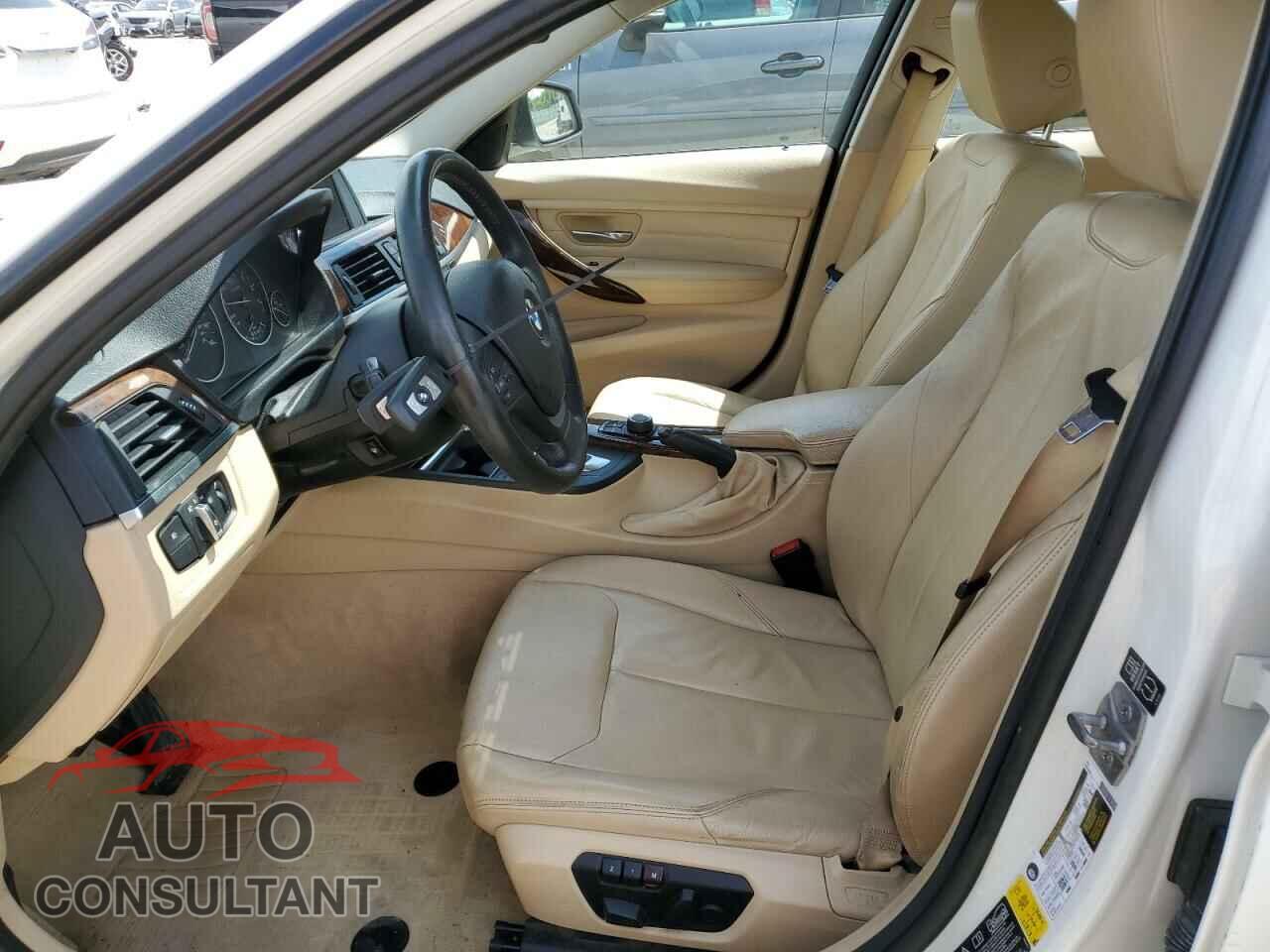 BMW 3 SERIES 2013 - WBA3B3C57DF538002