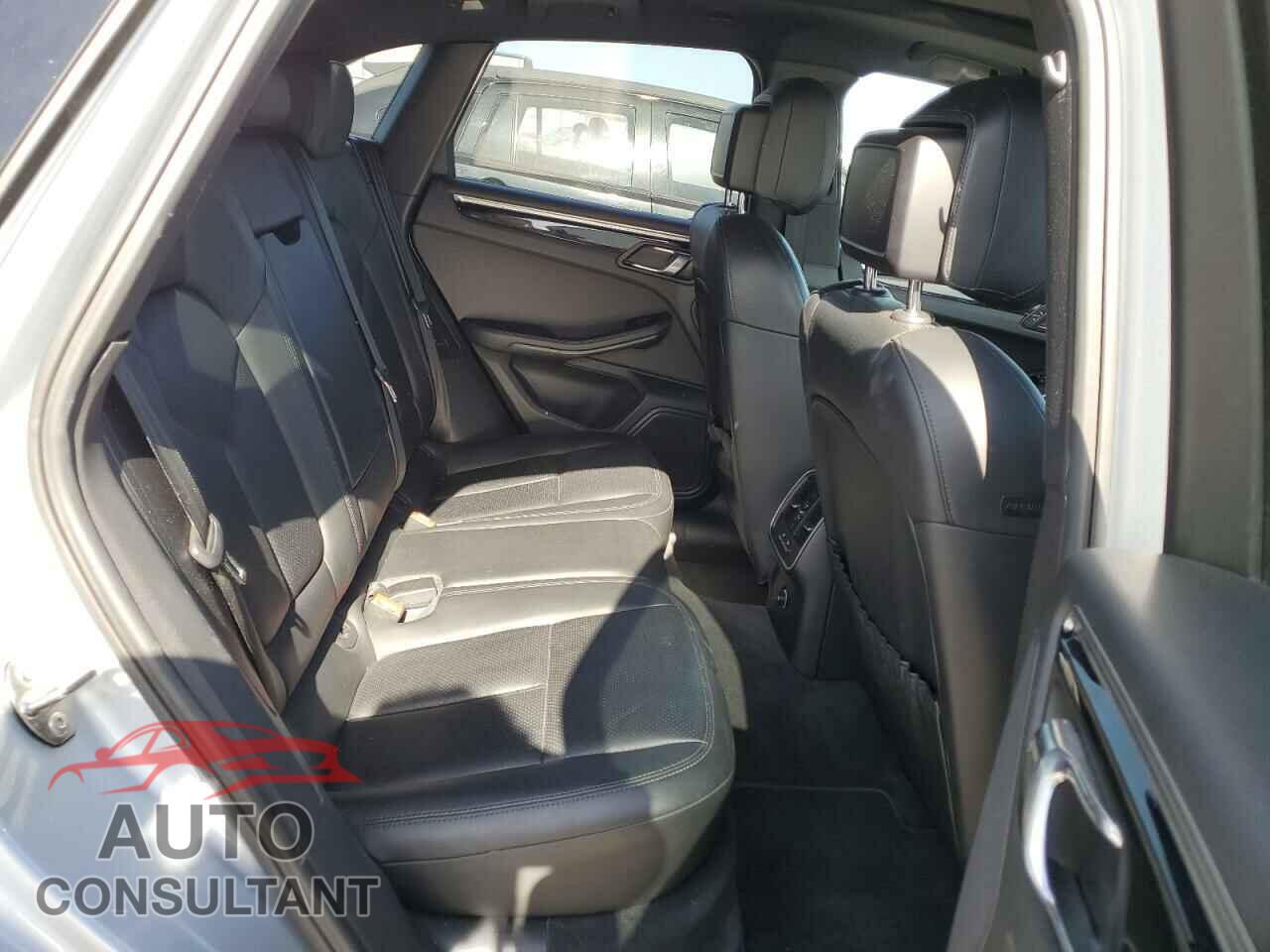 PORSCHE MACAN 2016 - WP1AB2A50GLB58835