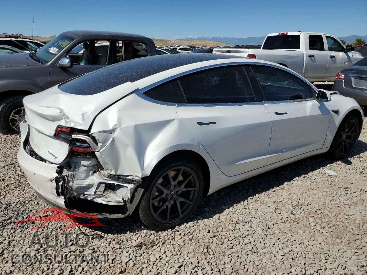 TESLA MODEL 3 2018 - 5YJ3E1EB2JF067796