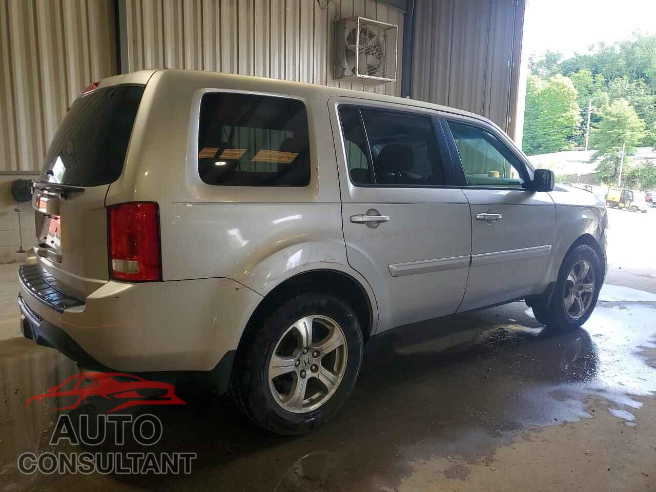HONDA PILOT 2012 - 5FNYF3H45CB033088