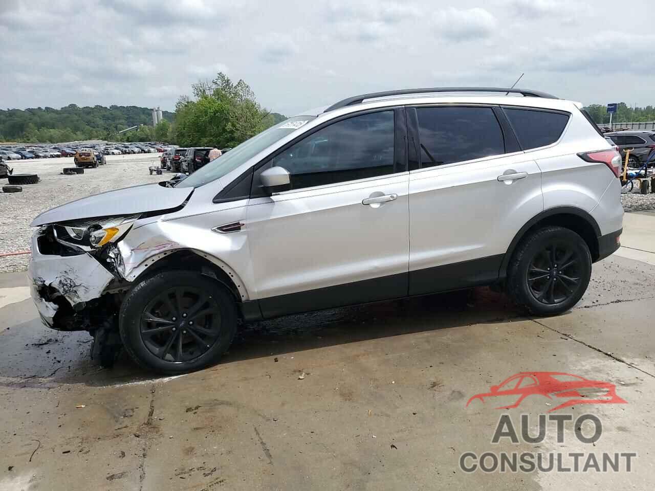 FORD ESCAPE 2017 - 1FMCU0GD4HUA37854