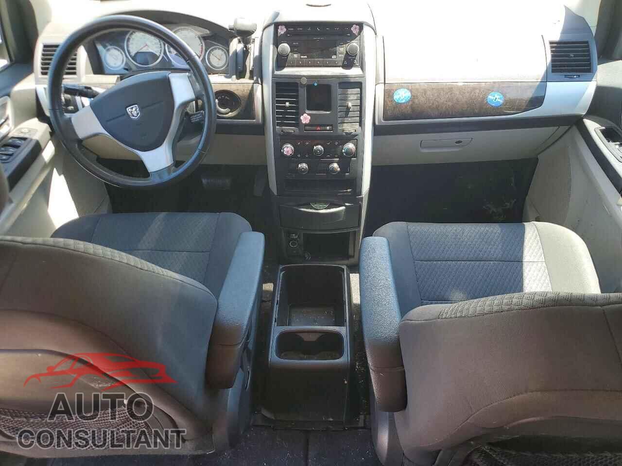 DODGE CARAVAN 2010 - 2D4RN5D15AR443781