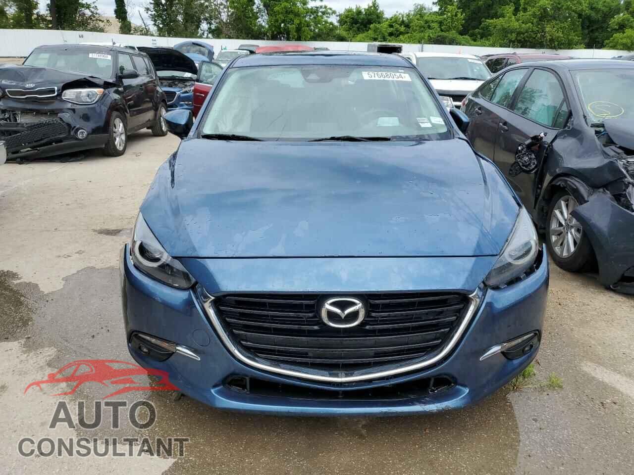 MAZDA 3 2018 - 3MZBN1M37JM176141