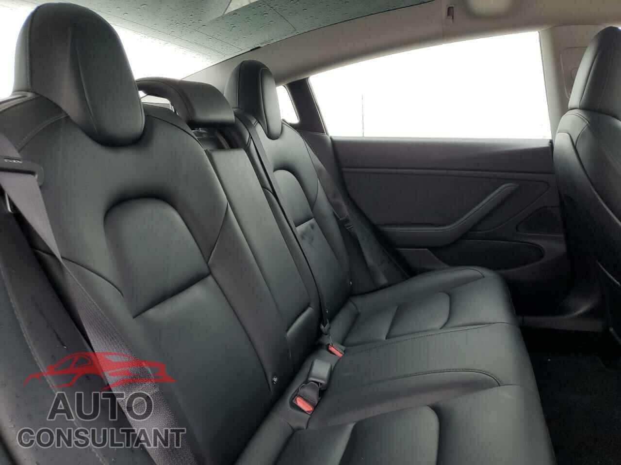 TESLA MODEL 3 2018 - 5YJ3E1EB3JF083778