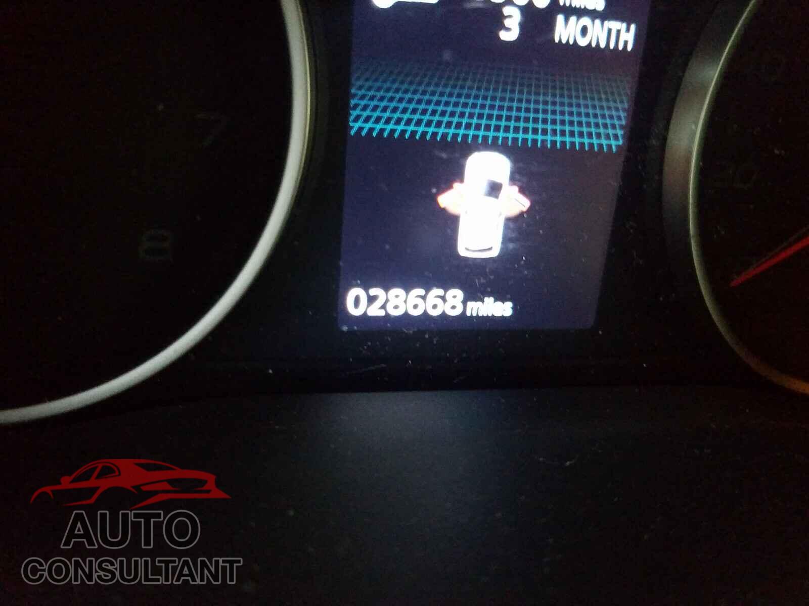 MITSUBISHI ECLIPSE 2018 - JA4AT5AA8JZ042259