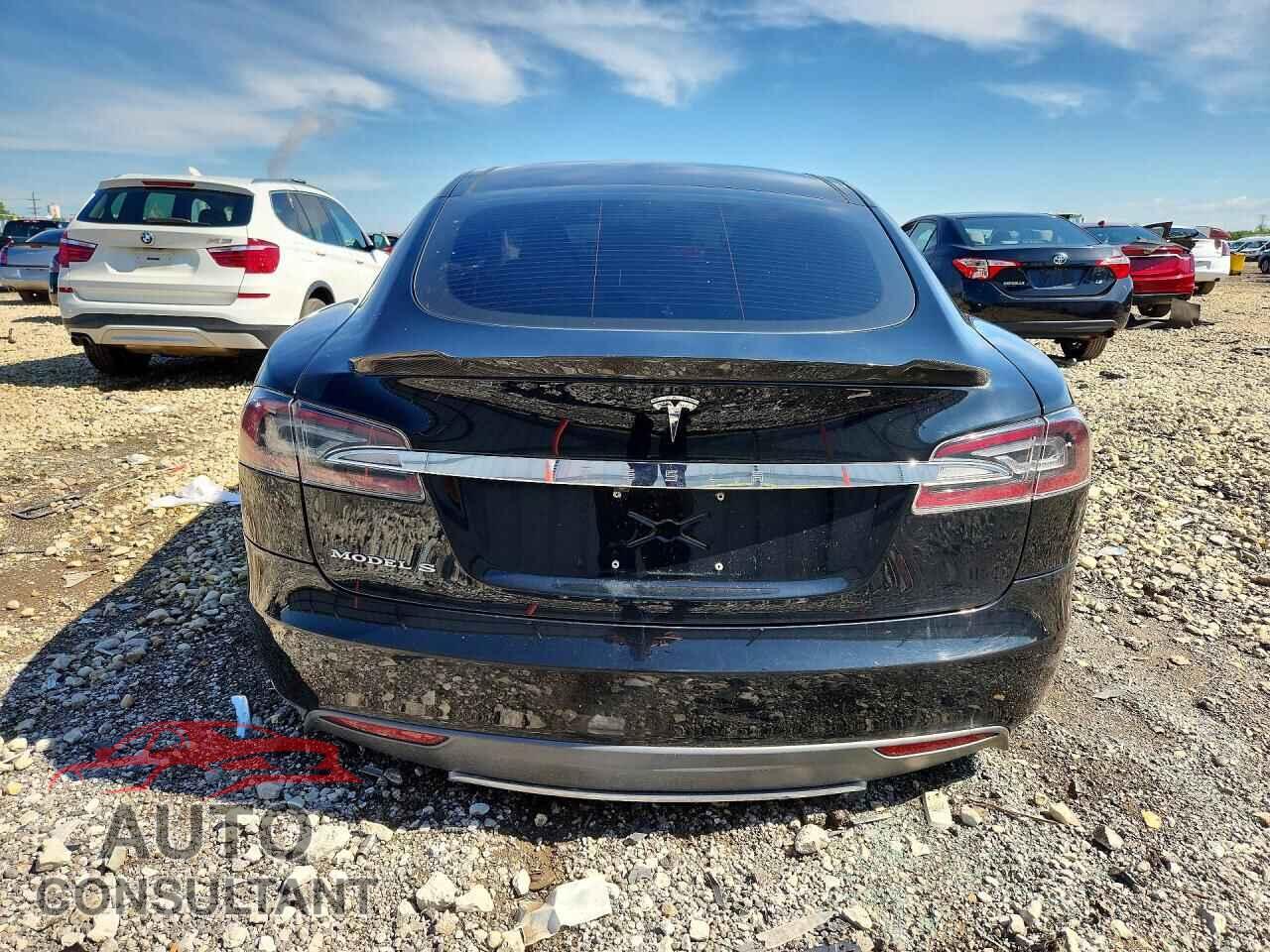 TESLA MODEL S 2013 - 5YJSA1BG5DFP03896