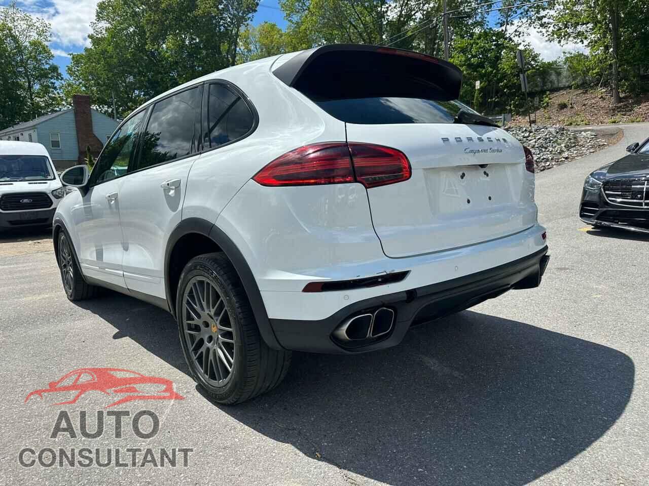 PORSCHE CAYENNE 2015 - WP1AC2A27FLA81589