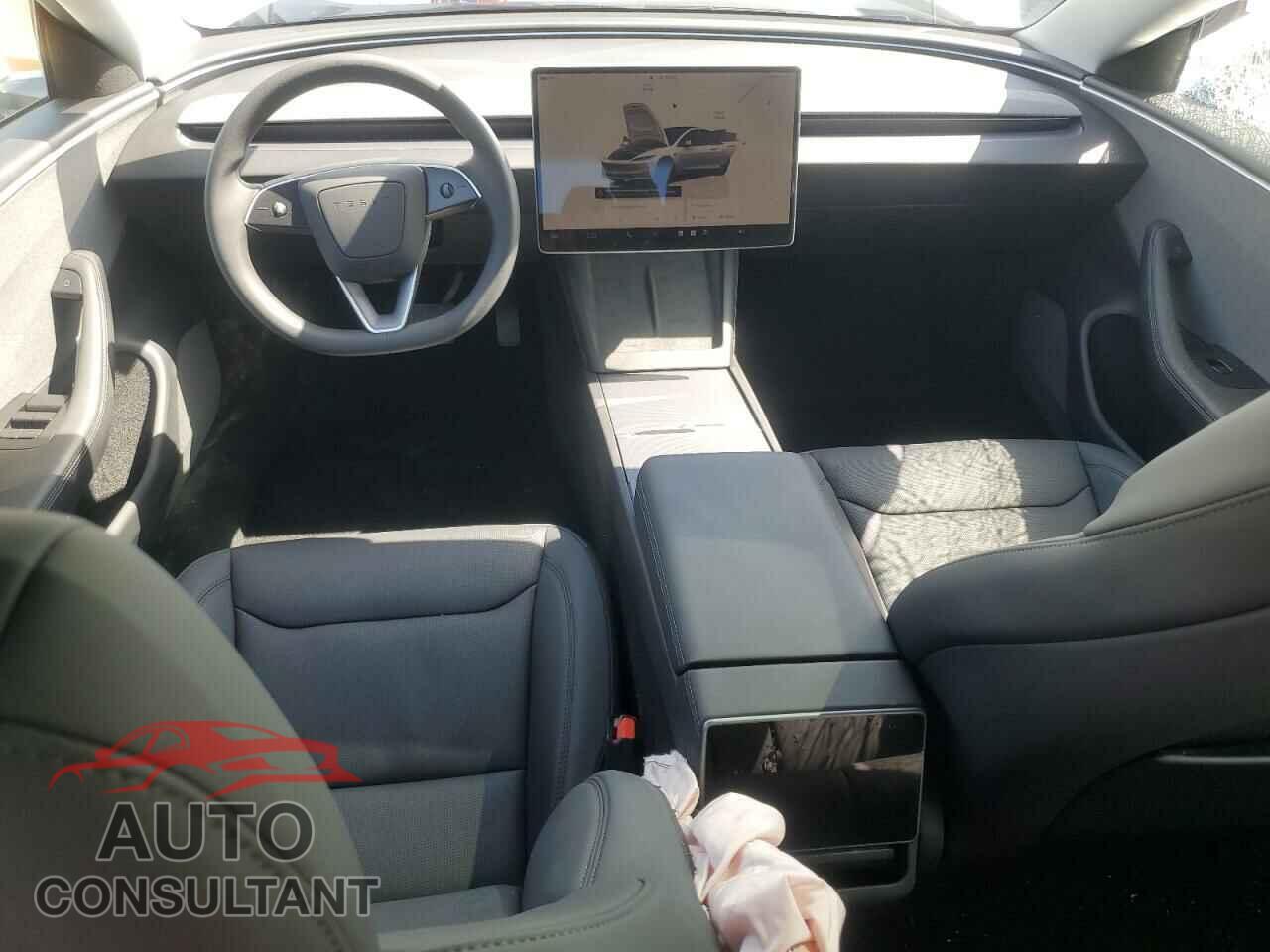 TESLA MODEL 3 2025 - 5YJ3E1EA3SF988742