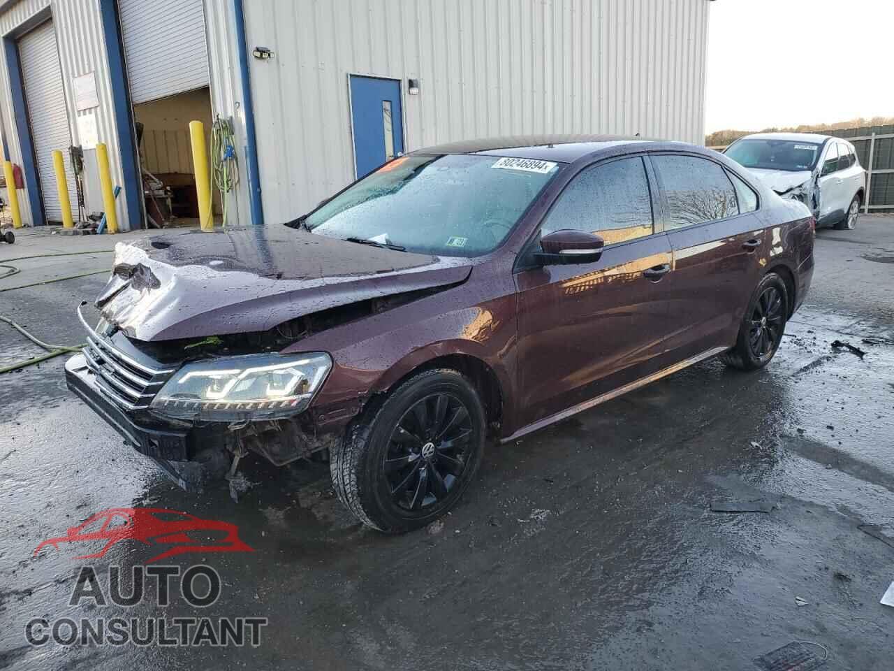 VOLKSWAGEN PASSAT 2014 - 1VWAP7A36EC008897