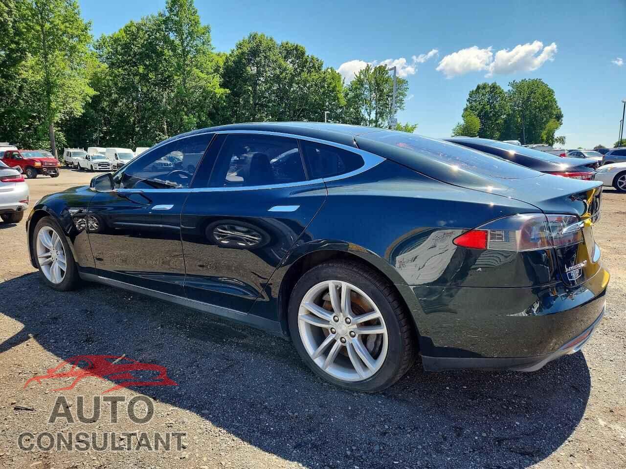 TESLA MODEL S 2013 - 5YJSA1DN5DFP09094