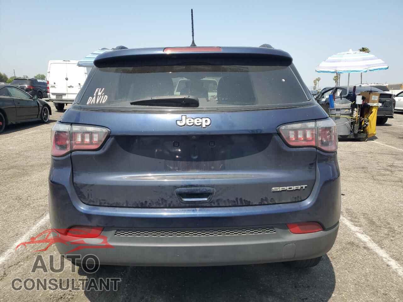 JEEP COMPASS 2018 - 3C4NJCAB6JT123097