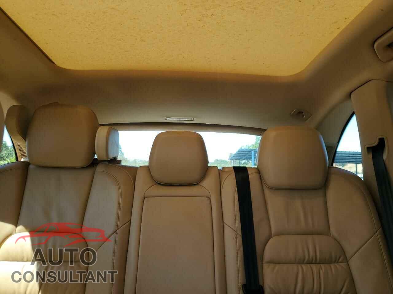 PORSCHE CAYENNE 2012 - WP1AE2A28CLA92347