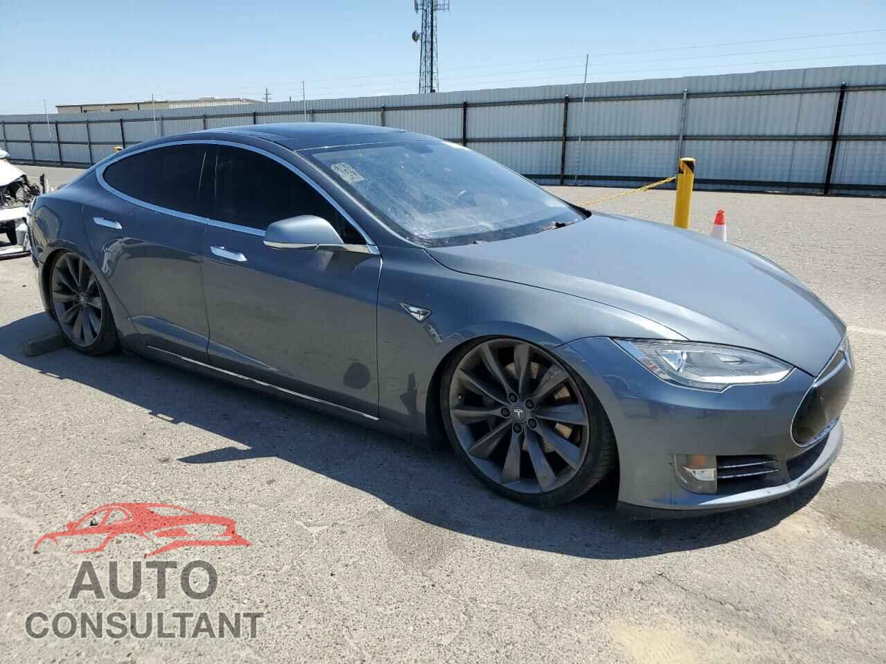 TESLA MODEL S 2013 - 5YJSA1CP9DFP07058