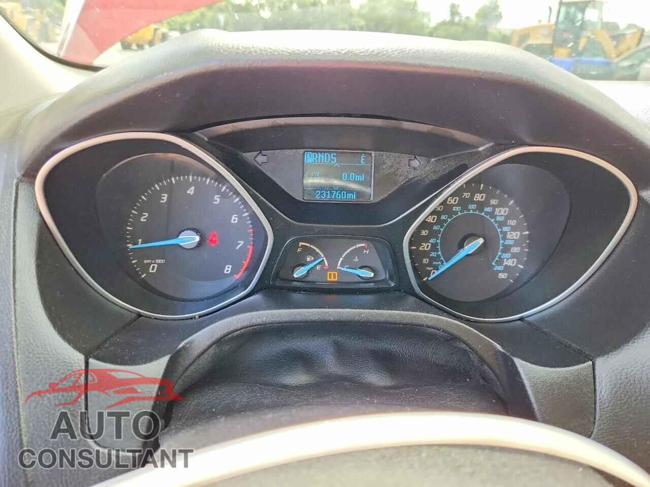 FORD FOCUS 2012 - 1FAHP3K22CL213295