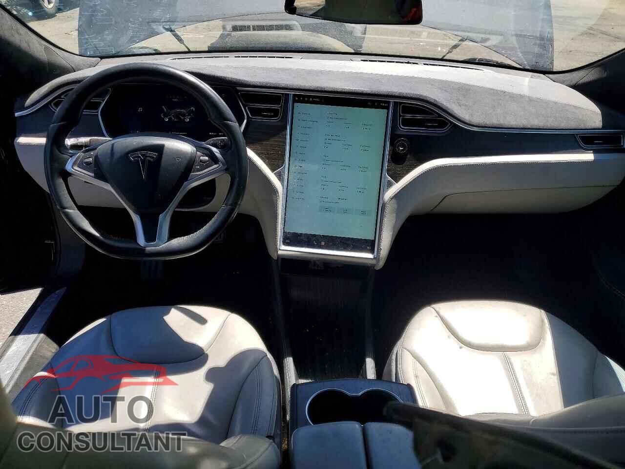 TESLA MODEL S 2015 - 5YJSA1E26FF108459
