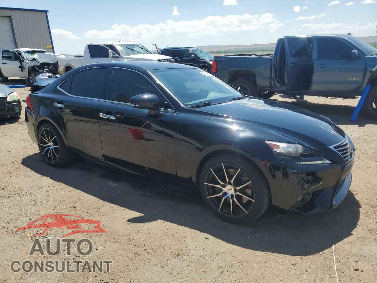 LEXUS IS 2014 - JTHBE1D26E5012335
