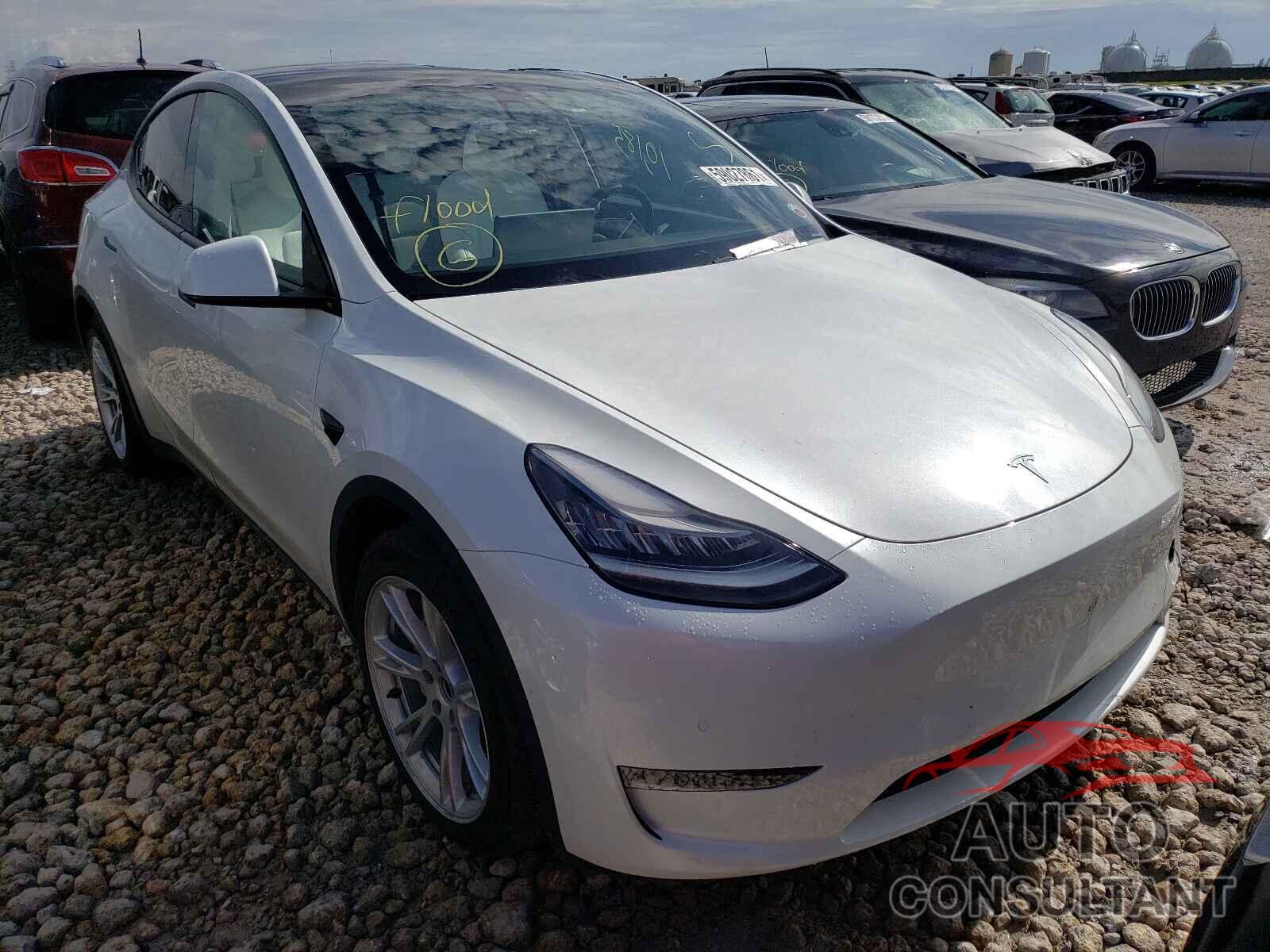 TESLA MODEL Y 2021 - 5YJYGDEE9MF061056
