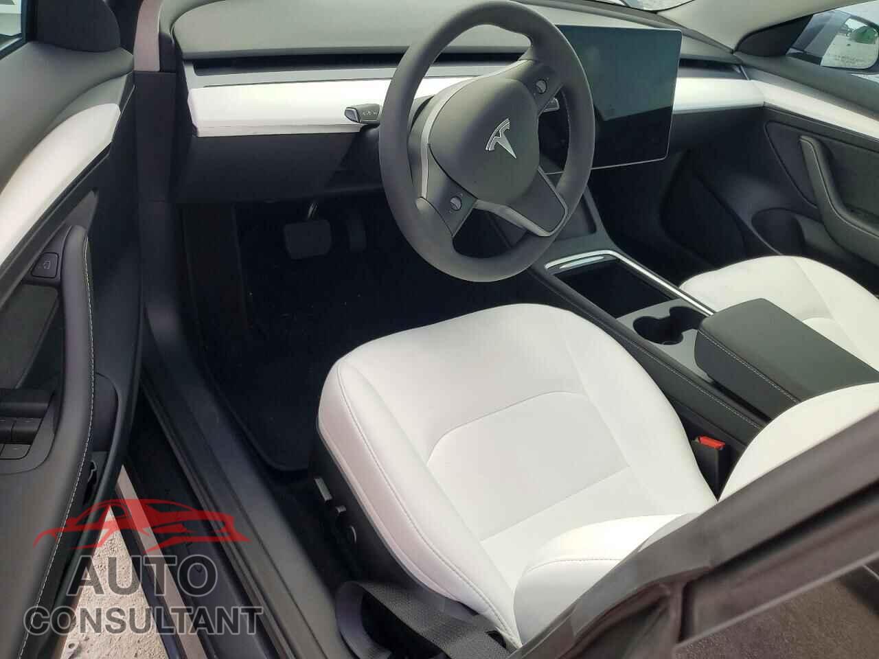 TESLA MODEL 3 2023 - 5YJ3E1EAXPF656739