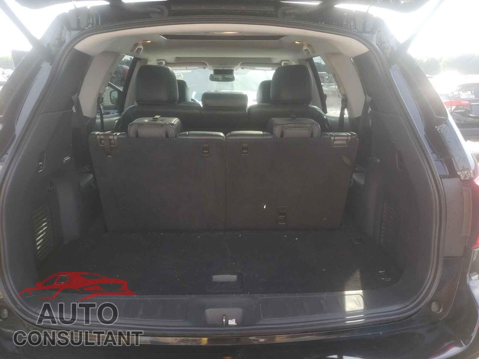 NISSAN PATHFINDER 2017 - 5N1DR2MM2HC607085