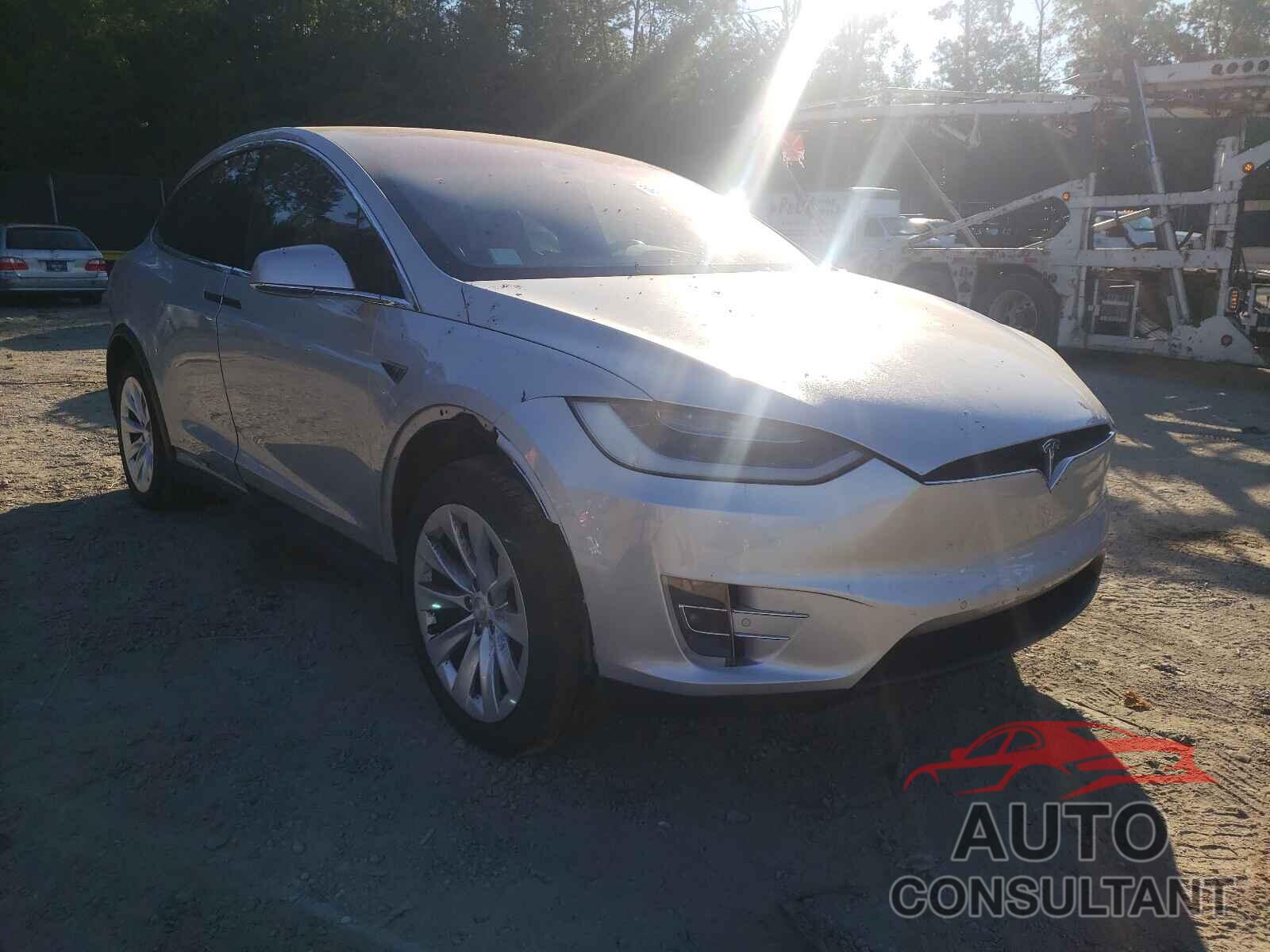 TESLA MODEL X 2016 - 5YJXCBE23GF003322