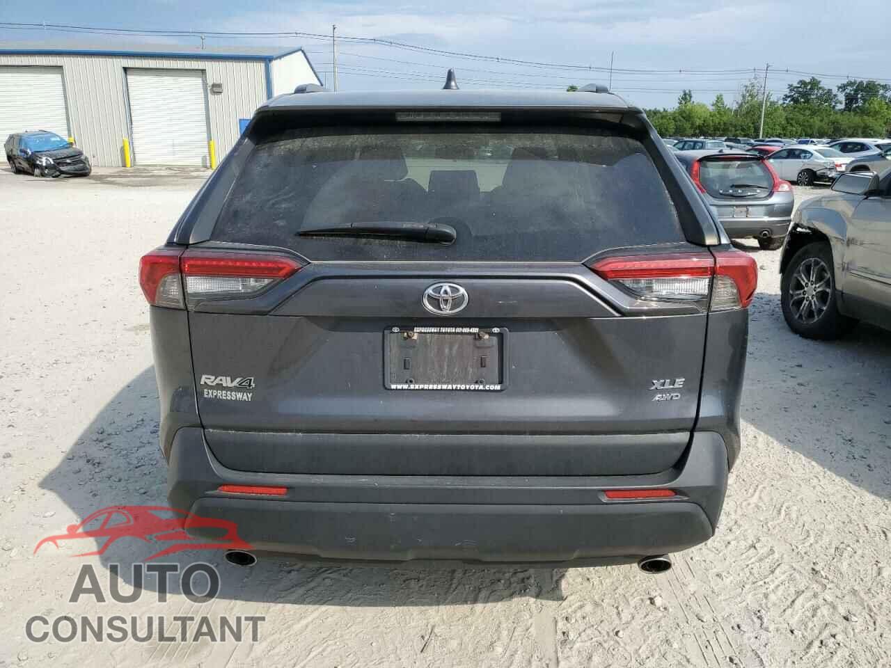 TOYOTA RAV4 2019 - JTMP1RFV1KD019820