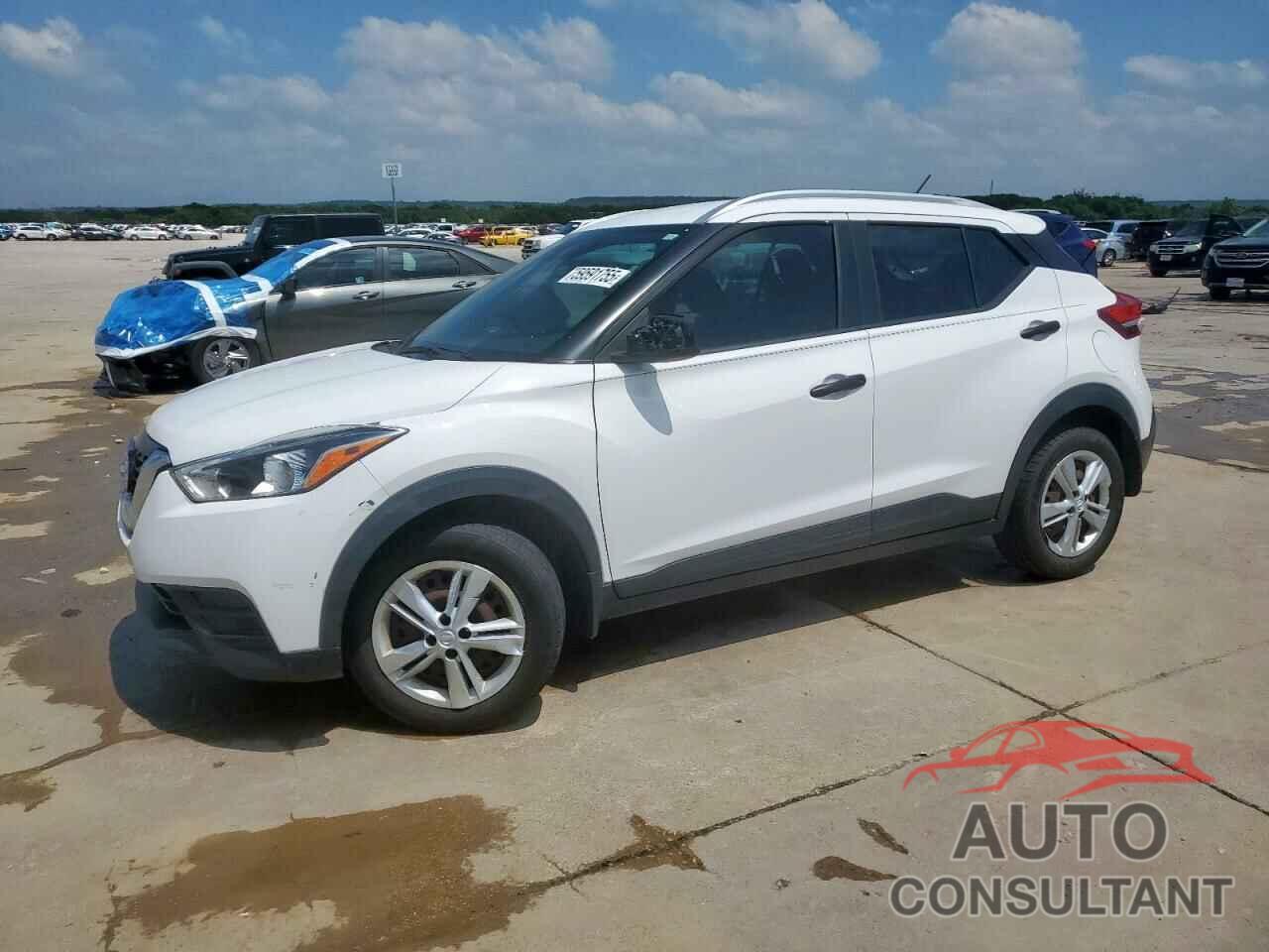 NISSAN KICKS 2018 - 3N1CP5CU4JL540141