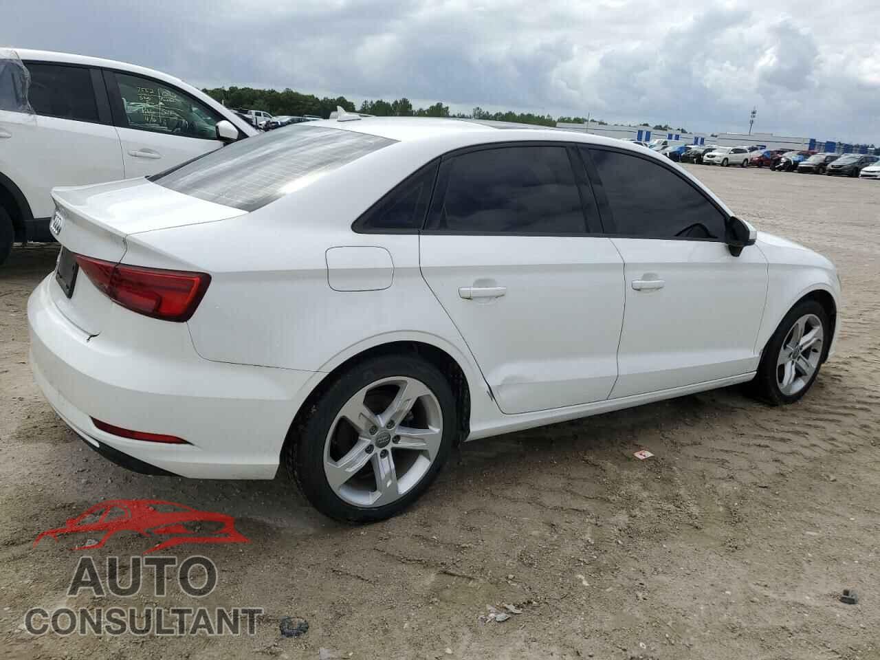 AUDI A3 2018 - WAUAUGFF0J1079109