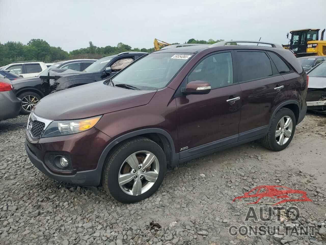 KIA SORENTO 2013 - 5XYKUDA21DG317760