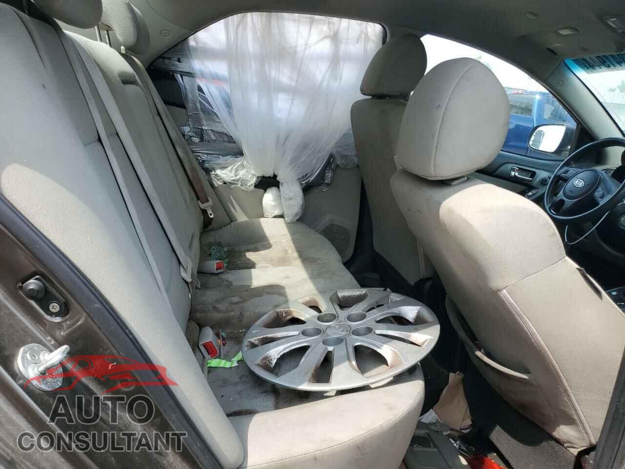 KIA FORTE 2013 - KNAFU4A20D5704078