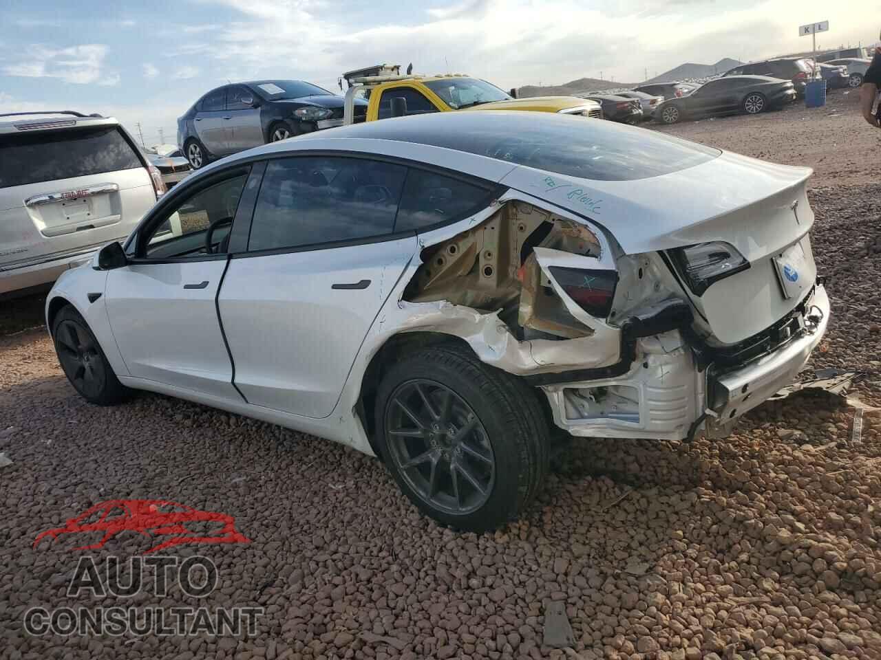 TESLA MODEL 3 2021 - 5YJ3E1EA2MF923156