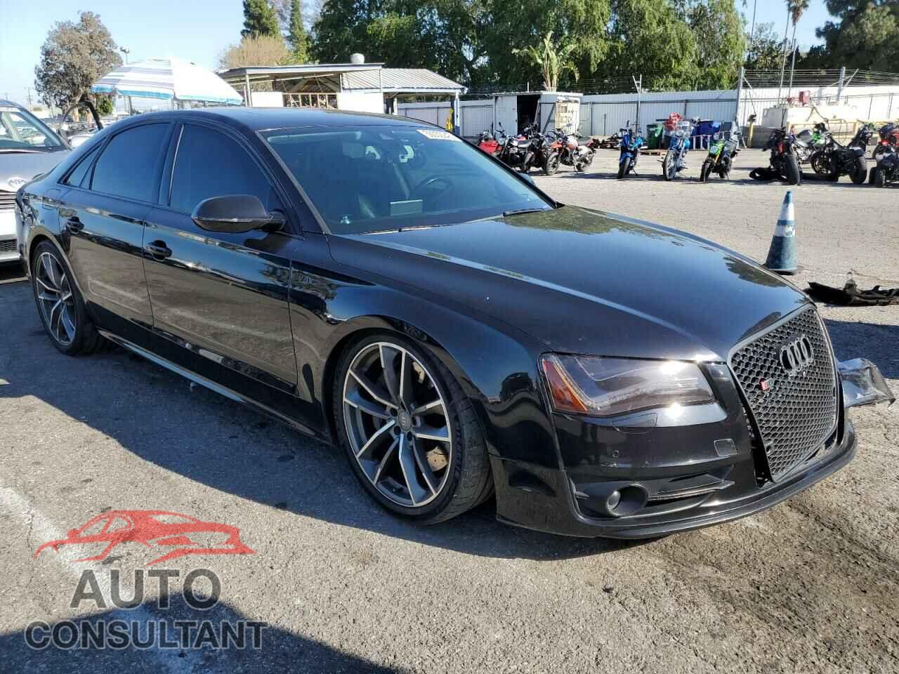 AUDI S8 2013 - WAUD2AFD5DN010444