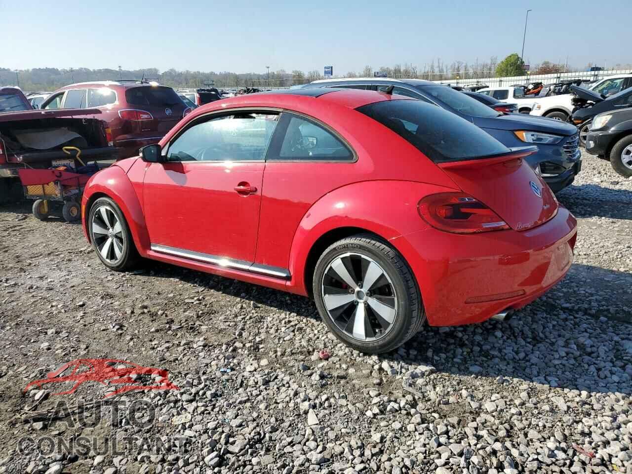 VOLKSWAGEN BEETLE 2012 - 3VWVA7AT6CM653970