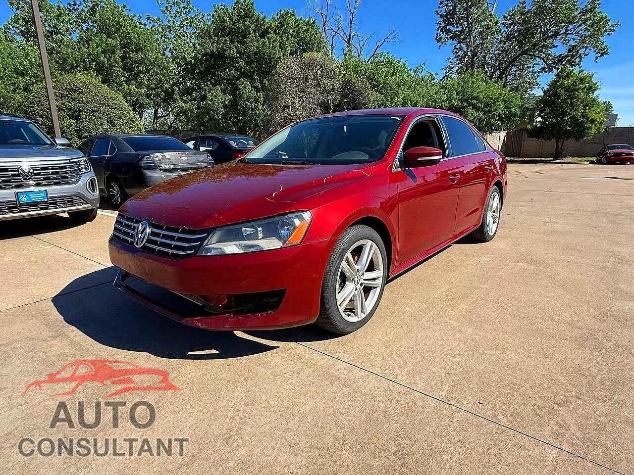 VOLKSWAGEN PASSAT 2015 - 1VWBV7A3XFC099149