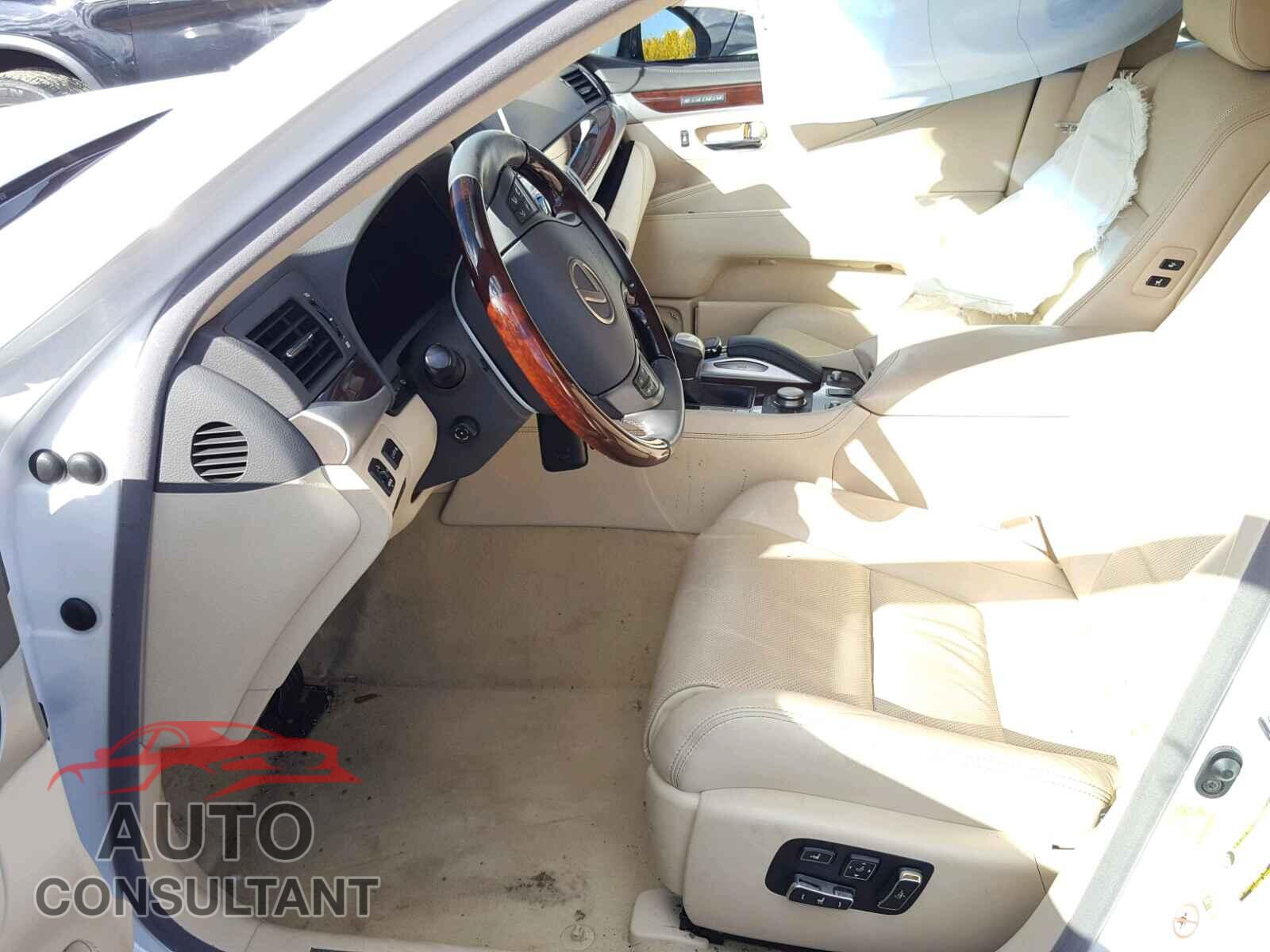 LEXUS LS460 2017 - JTHBL5EF4H5143475