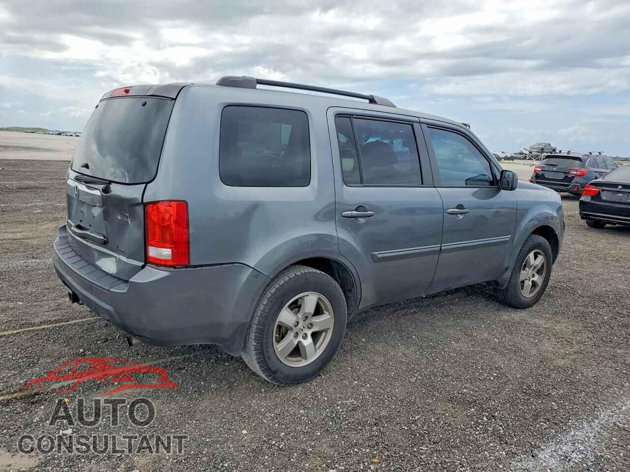 HONDA PILOT 2011 - 5FNYF3H58BB057599