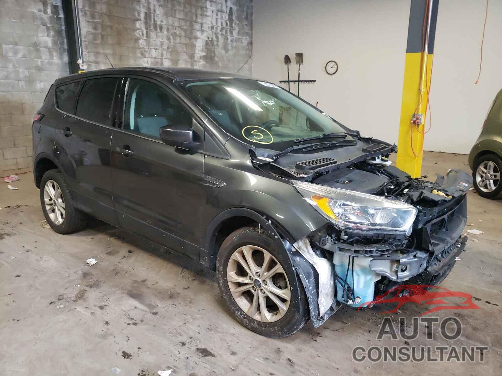 FORD ESCAPE 2017 - 1FMCU9GD8HUD63743