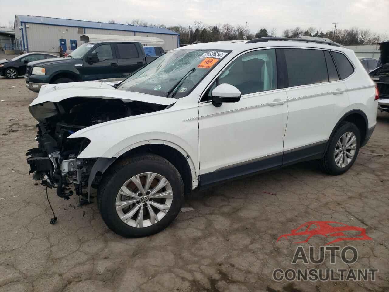 VOLKSWAGEN TIGUAN 2018 - 3VV2B7AX2JM177995