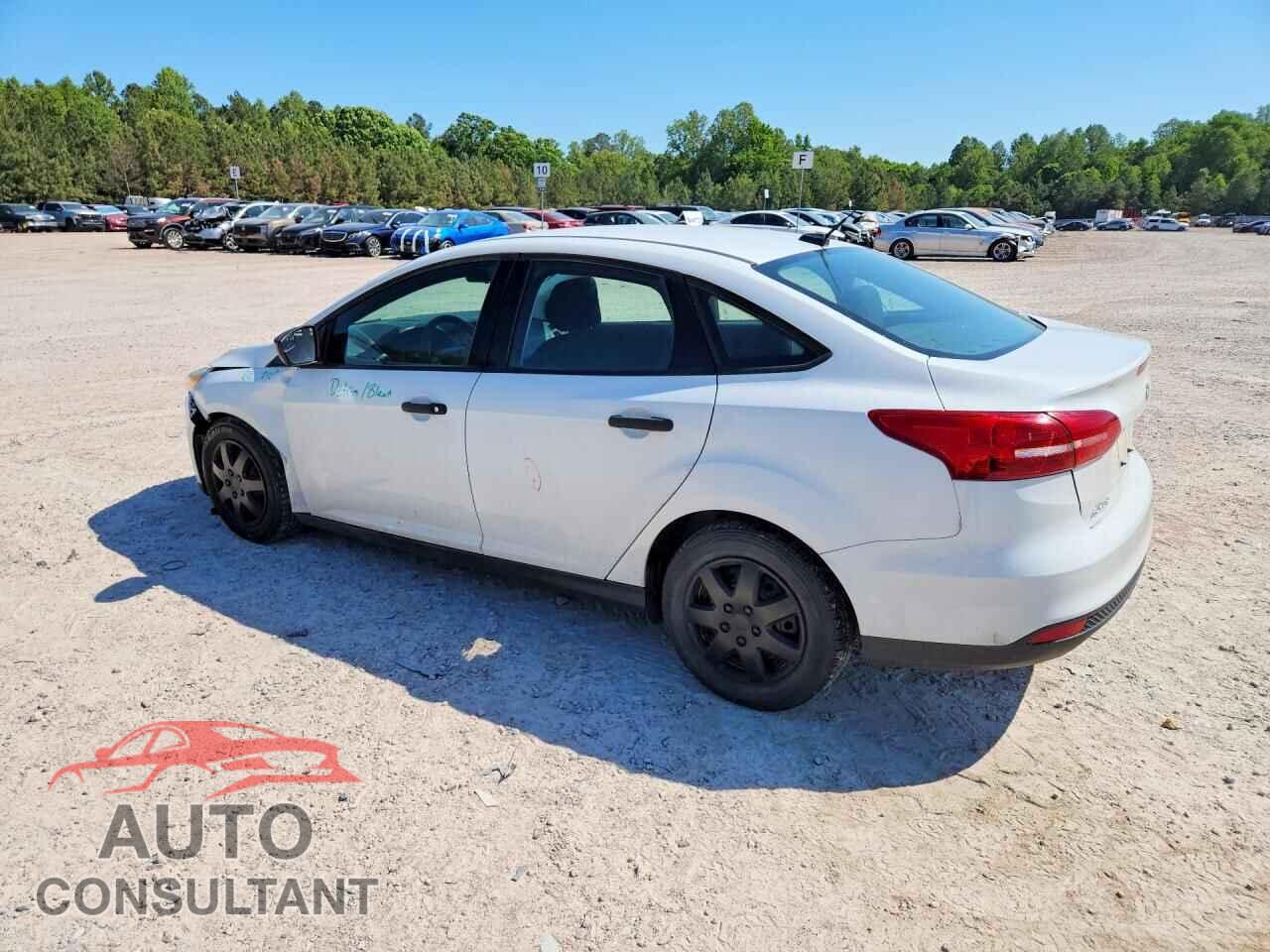 FORD FOCUS 2018 - 1FADP3E27JL303596
