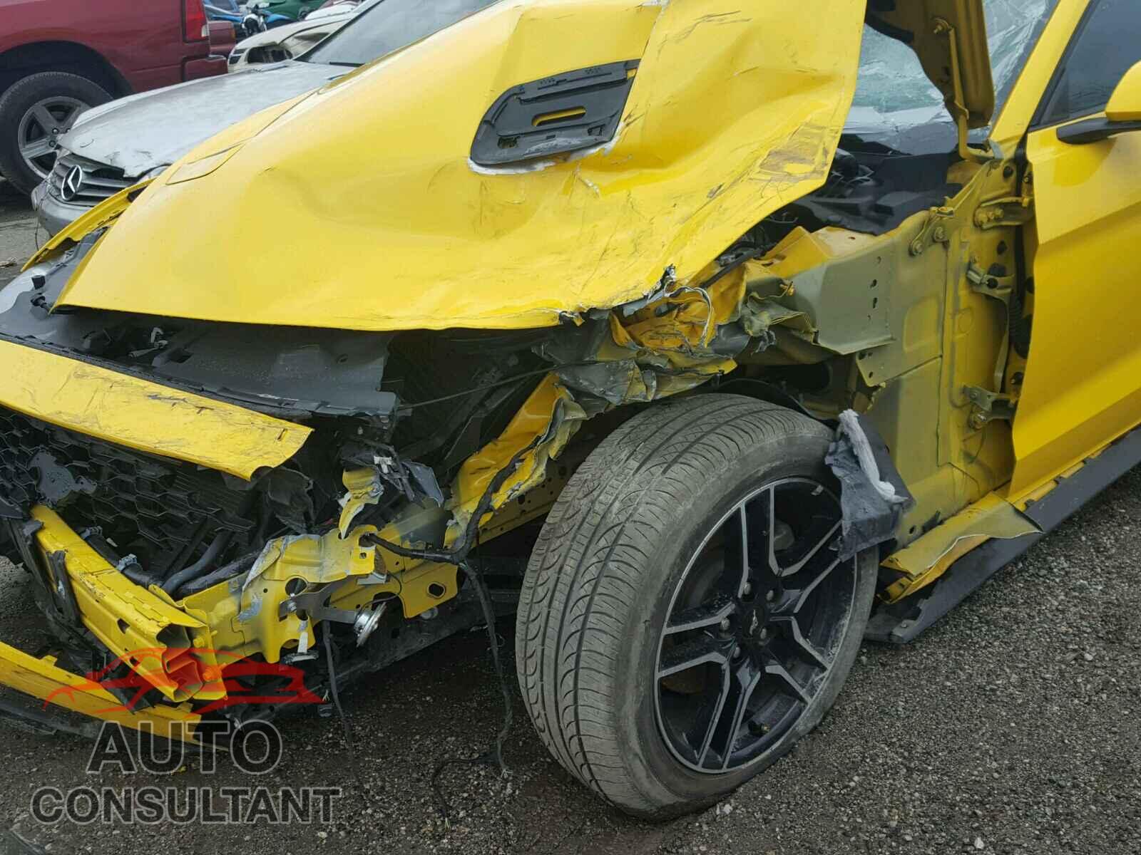 FORD MUSTANG 2018 - 1FATP8UH0J5117921
