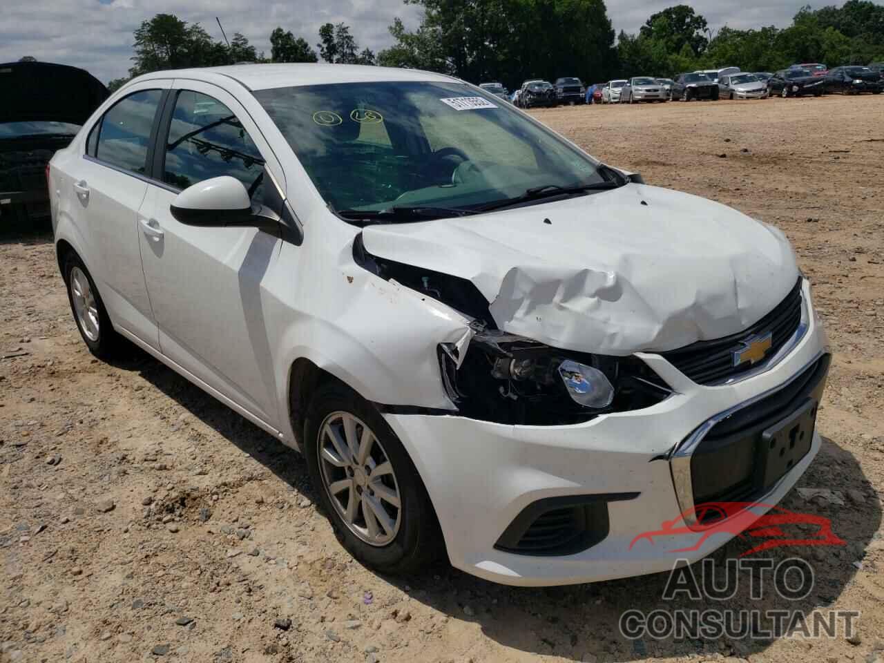 CHEVROLET SONIC 2017 - 1G1JD5SH5H4100861