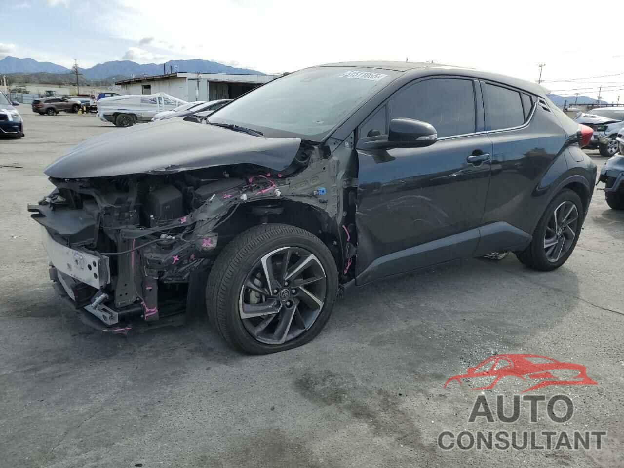 TOYOTA C-HR 2020 - JTNKHMBX8L1086946